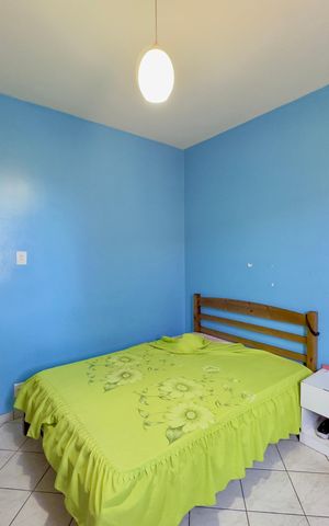 Casa à venda com 223m², 6 quartos e 2 vagas Casa à venda com 223m², 6 quartos e 2 vagasQuarto 2