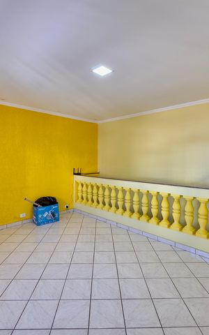 Casa à venda com 223m², 6 quartos e 2 vagas Casa à venda com 223m², 6 quartos e 2 vagasSala 2