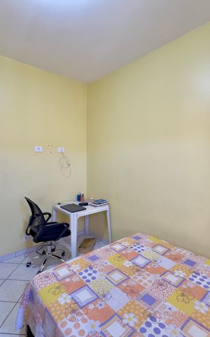 Casa à venda com 223m², 6 quartos e 2 vagas Casa à venda com 223m², 6 quartos e 2 vagasQuarto 3