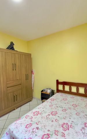 Casa à venda com 223m², 6 quartos e 2 vagas Casa à venda com 223m², 6 quartos e 2 vagasQuarto 5