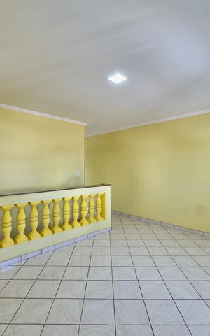Casa à venda com 223m², 6 quartos e 2 vagas Casa à venda com 223m², 6 quartos e 2 vagasSala 2