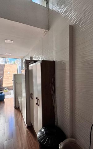 Casa de condomínio à venda com 232m², 4 quartos e 4 vagas Casa de condomínio à venda com 232m², 4 quartos e 4 vagasÁrea de Serviço