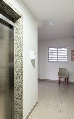 Apartamento à venda com 100m², 3 quartos e 2 vagas Apartamento à venda com 100m², 3 quartos e 2 vagasÁrea comum - Hall