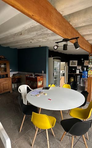 Casa de condomínio à venda com 300m², 3 quartos e 6 vagasÁrea gourmet