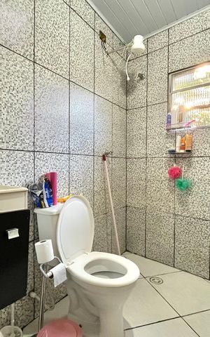 Casa à venda com 90m², 2 quartos e sem vaga Casa à venda com 90m², 2 quartos e sem vagaBanheiro