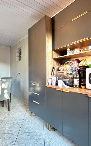 Casa à venda com 90m², 2 quartos e sem vaga Casa à venda com 90m², 2 quartos e sem vagaCozinha