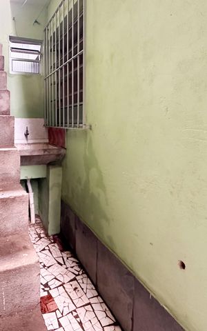 Casa à venda com 199m², 4 quartos e 1 vaga Casa à venda com 199m², 4 quartos e 1 vagaÁrea de Serviço - Casa 4