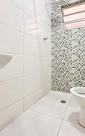 Casa à venda com 199m², 4 quartos e 1 vaga Casa à venda com 199m², 4 quartos e 1 vagaBanheiro Social - Casa 3