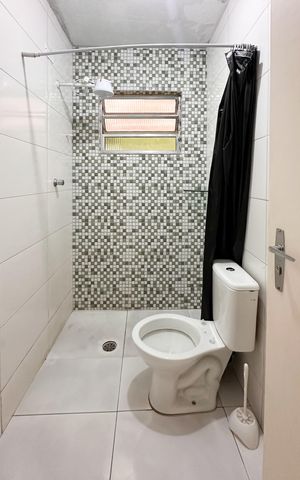 Casa à venda com 199m², 4 quartos e 1 vaga Casa à venda com 199m², 4 quartos e 1 vagaBanheiro Social - Casa 3