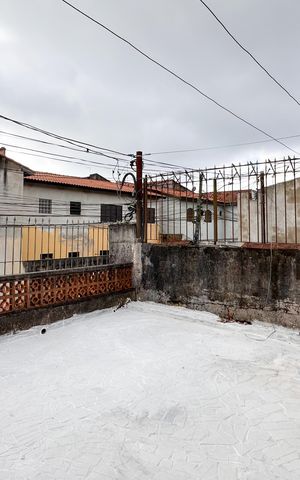 Casa à venda com 199m², 4 quartos e 1 vaga Casa à venda com 199m², 4 quartos e 1 vagaSacada Superior - Casa 1