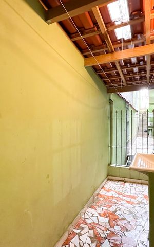 Casa à venda com 199m², 4 quartos e 1 vaga Casa à venda com 199m², 4 quartos e 1 vagaÁrea de Serviço - Casa 3