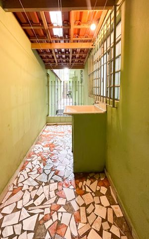 Casa à venda com 199m², 4 quartos e 1 vaga Casa à venda com 199m², 4 quartos e 1 vagaÁrea de Serviço - Casa 3