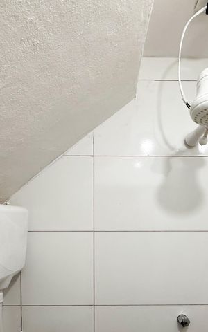 Casa à venda com 199m², 4 quartos e 1 vaga Casa à venda com 199m², 4 quartos e 1 vagaBanheiro Social - Casa 4