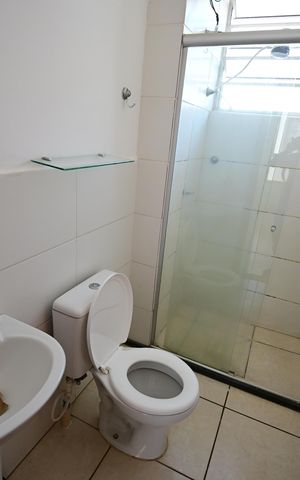 Apartamento para alugar com 49m², 2 quartos e 1 vaga Apartamento para alugar com 49m², 2 quartos e 1 vagaBanheiro social