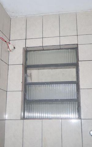 Casa à venda com 80m², 3 quartos e sem vagaLavabo
