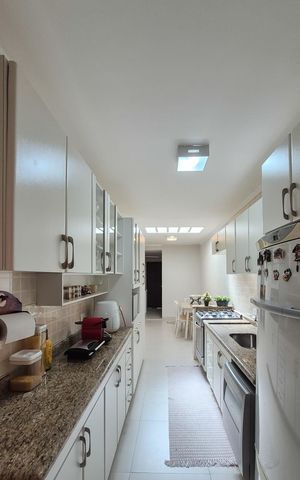Casa à venda com 180m², 3 quartos e 2 vagas Casa à venda com 180m², 3 quartos e 2 vagasCozinha