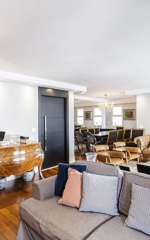 Apartamento à venda com 174m², 3 quartos e 3 vagas Apartamento à venda com 174m², 3 quartos e 3 vagasSala