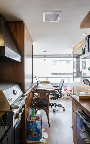 Apartamento à venda com 174m², 3 quartos e 3 vagas Apartamento à venda com 174m², 3 quartos e 3 vagasChurrasqueira