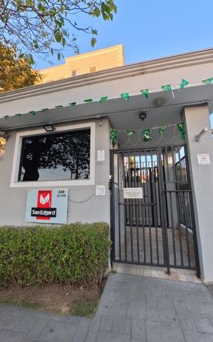 Apartamento para alugar com 50m², 2 quartos e 1 vaga Apartamento para alugar com 50m², 2 quartos e 1 vagaFachada