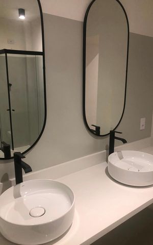 Apartamento à venda com 226m², 4 quartos e 2 vagas Apartamento à venda com 226m², 4 quartos e 2 vagasBanheiro