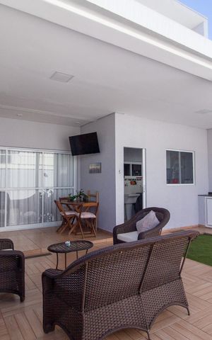 Casa de condomínio para alugar com 181m², 3 quartos e 2 vagas Casa de condomínio para alugar com 181m², 3 quartos e 2 vagasÁrea Externa