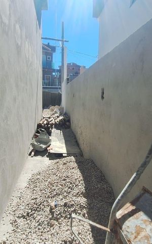 Casa de condomínio para alugar com 220m², 2 quartos e 2 vagas Casa de condomínio para alugar com 220m², 2 quartos e 2 vagasÁrea Externa