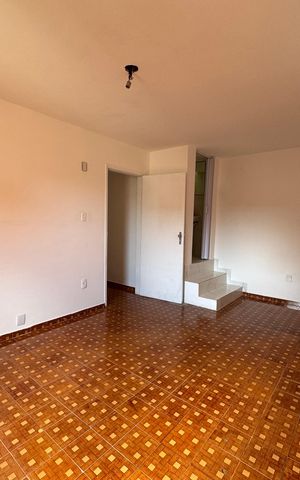 Casa para alugar com 60m², 2 quartos e 1 vaga Casa para alugar com 60m², 2 quartos e 1 vagaSuíte