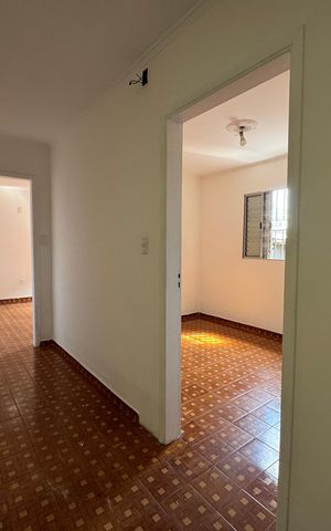 Casa para alugar com 60m², 2 quartos e 1 vaga Casa para alugar com 60m², 2 quartos e 1 vagaCorredor