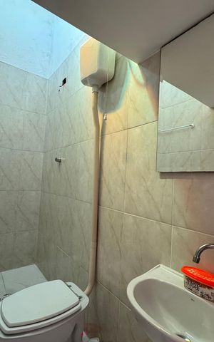 Casa para alugar com 60m², 2 quartos e 1 vaga Casa para alugar com 60m², 2 quartos e 1 vagaBanheiro