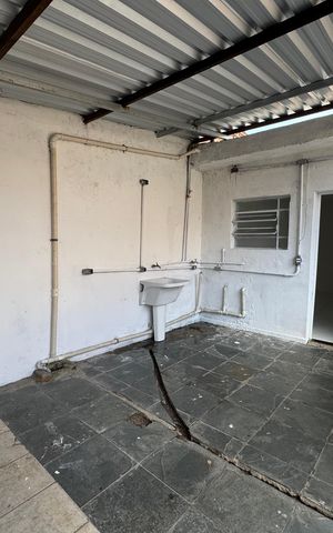 Casa para alugar com 60m², 2 quartos e 1 vaga Casa para alugar com 60m², 2 quartos e 1 vagaQuintal