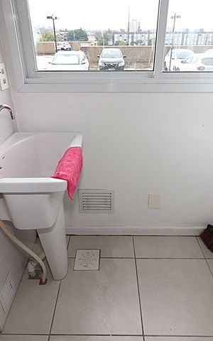 Apartamento à venda com 75m², 3 quartos e 1 vagaÁrea de serviço