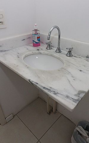 Apartamento à venda com 75m², 3 quartos e 1 vagaBanheiro social