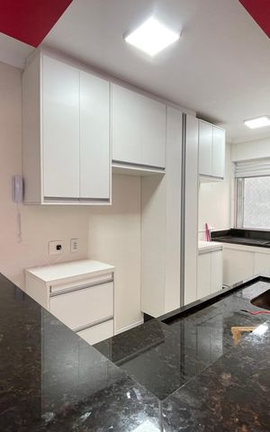 Apartamento à venda com 60m², 3 quartos e 1 vaga Apartamento à venda com 60m², 3 quartos e 1 vagaCozinha e Área de Serviço