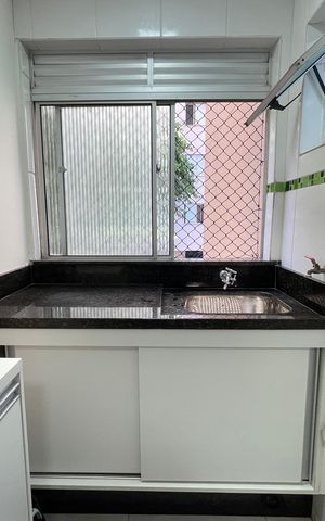 Apartamento à venda com 60m², 3 quartos e 1 vaga Apartamento à venda com 60m², 3 quartos e 1 vagaCozinha e Área de Serviço
