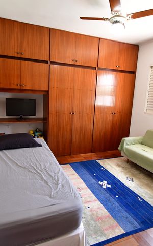 Casa à venda com 300m², 4 quartos e 4 vagasQuarto 3 - Suíte