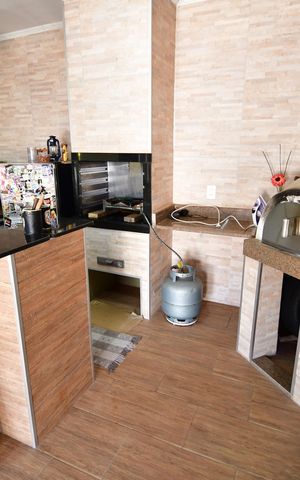 Casa à venda com 300m², 4 quartos e 4 vagasVaranda gourmet