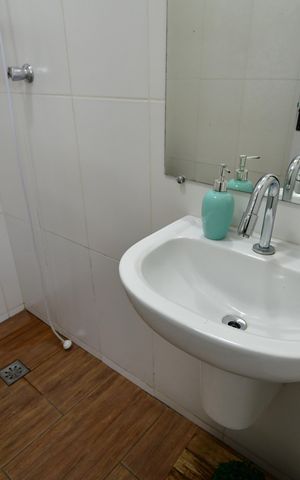 Casa à venda com 300m², 4 quartos e 4 vagasBanheiro de serviço