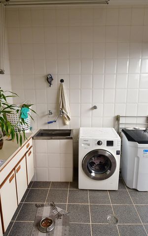 Casa à venda com 300m², 4 quartos e 4 vagasÁrea de Serviço