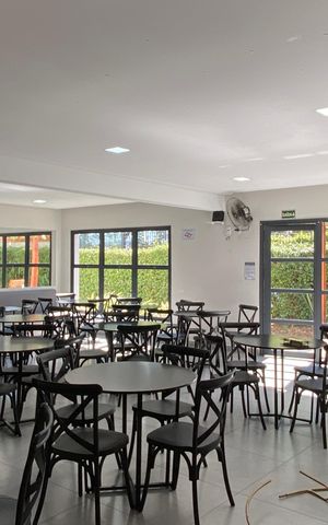 Apartamento à venda com 49m², 2 quartos e 1 vaga Apartamento à venda com 49m², 2 quartos e 1 vagaÁrea comum - Salão de festas
