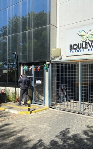 Apartamento à venda com 49m², 2 quartos e 1 vaga Apartamento à venda com 49m², 2 quartos e 1 vagaFachada do Prédio