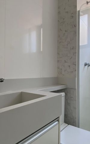 Apartamento à venda com 49m², 2 quartos e 1 vaga Apartamento à venda com 49m², 2 quartos e 1 vagaBanheiro