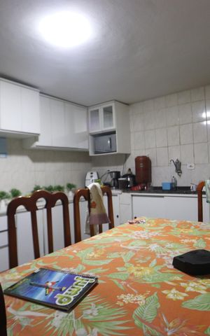 Casa à venda com 151m², 3 quartos e 2 vagasCozinha