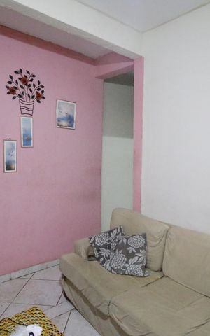 Casa à venda com 54m², 2 quartos e 1 vagaSala