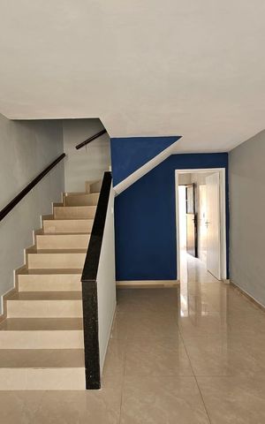 Casa à venda com 93m², 2 quartos e 1 vaga Casa à venda com 93m², 2 quartos e 1 vagaSala
