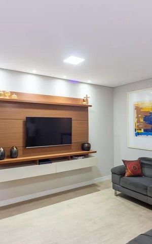 Casa à venda com 250m², 3 quartos e 4 vagas Casa à venda com 250m², 3 quartos e 4 vagasSala