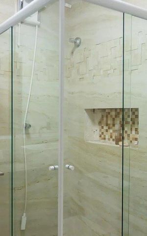 Casa à venda com 250m², 3 quartos e 4 vagas Casa à venda com 250m², 3 quartos e 4 vagasBanheiro