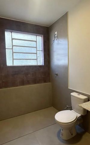 Apartamento para alugar com 65m², 2 quartos e 1 vaga Apartamento para alugar com 65m², 2 quartos e 1 vagaBanheiro social