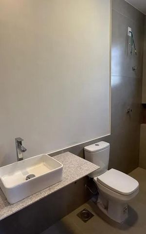Apartamento para alugar com 65m², 2 quartos e 1 vaga Apartamento para alugar com 65m², 2 quartos e 1 vagaBanheiro social