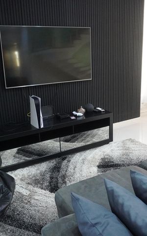 Casa de condomínio à venda com 490m², 3 quartos e 2 vagasSala de TV