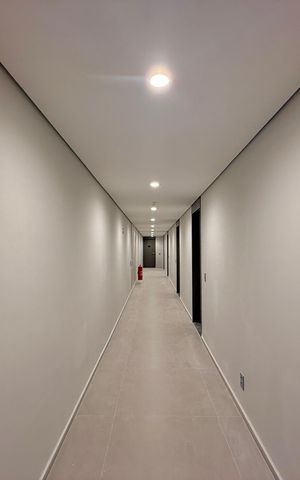 Studio à venda com 25m², 1 quarto e sem vaga Studio à venda com 25m², 1 quarto e sem vagaHall Apartamento
